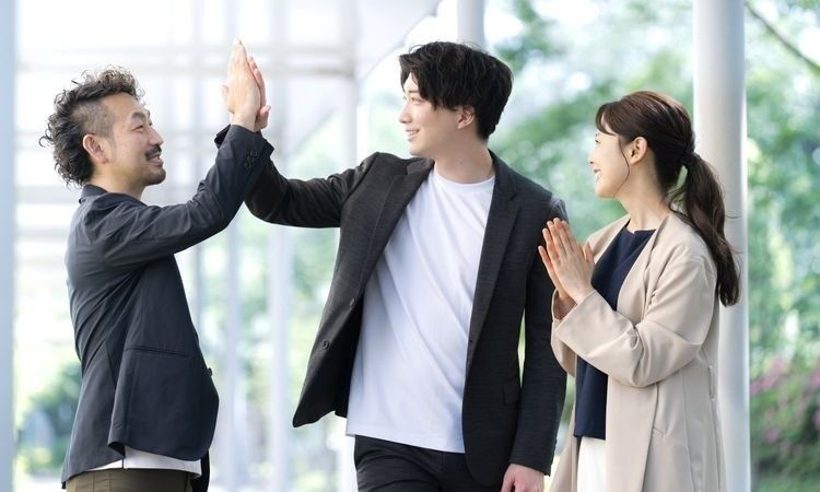 「心理的安全性」の作り方や高め方を徹底解説！ 具体策や企業事例も紹介