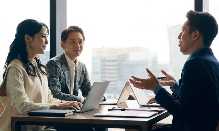 管理職研修の企業事例10選！ 階層別のプログラム例・テーマ例も紹介