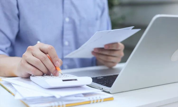 生命保険料控除「上限6万円」引き上げほか、従業員の質問に備える税制改正まとめ