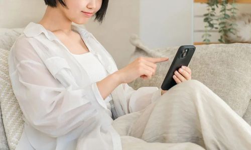 社員が個人SNSで自社や取引先を批判…懲戒処分にできる？