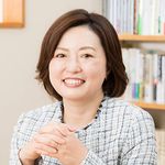 国保 祥子 氏