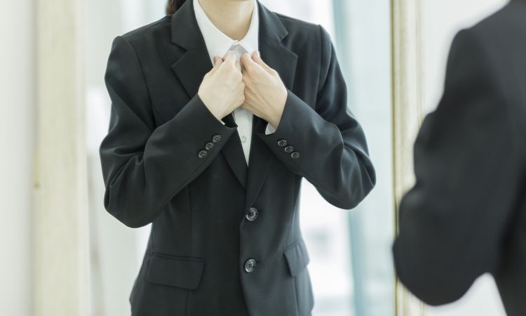 22年卒の新社会人のうち7割超が「入社式と新入社員研修をリアルで実施してほしい」。同期や上司とのつながりを望む声も