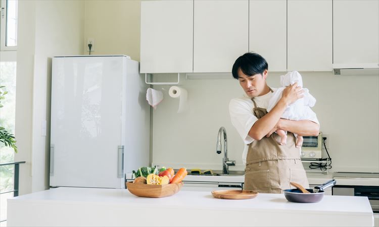 4割以上の若年層が「男性育休取得経験あり」と回答。高齢層との差や、“取得期間”と“満足度”の関連性とは