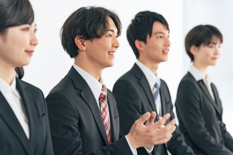 「対面」や「先輩社員と関わる」就活が復活。7割が“企業のフィードバック”を歓迎し、キャリア形成に活かしたいと考える