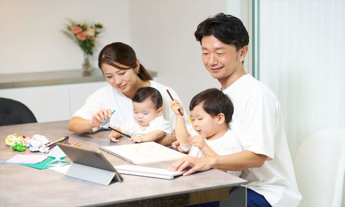 “育休復職100％”のKADOKAWA、4月より「産育休・介護休フォロー手当」を新設。現場貢献・両立支援は政府の助成金も後押しに