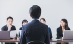 中途採用が「若手人材確保」の主軸に？ 20代の中途採用で企業が求めるのは“即戦力”か、育成前提の“中長期戦力”か