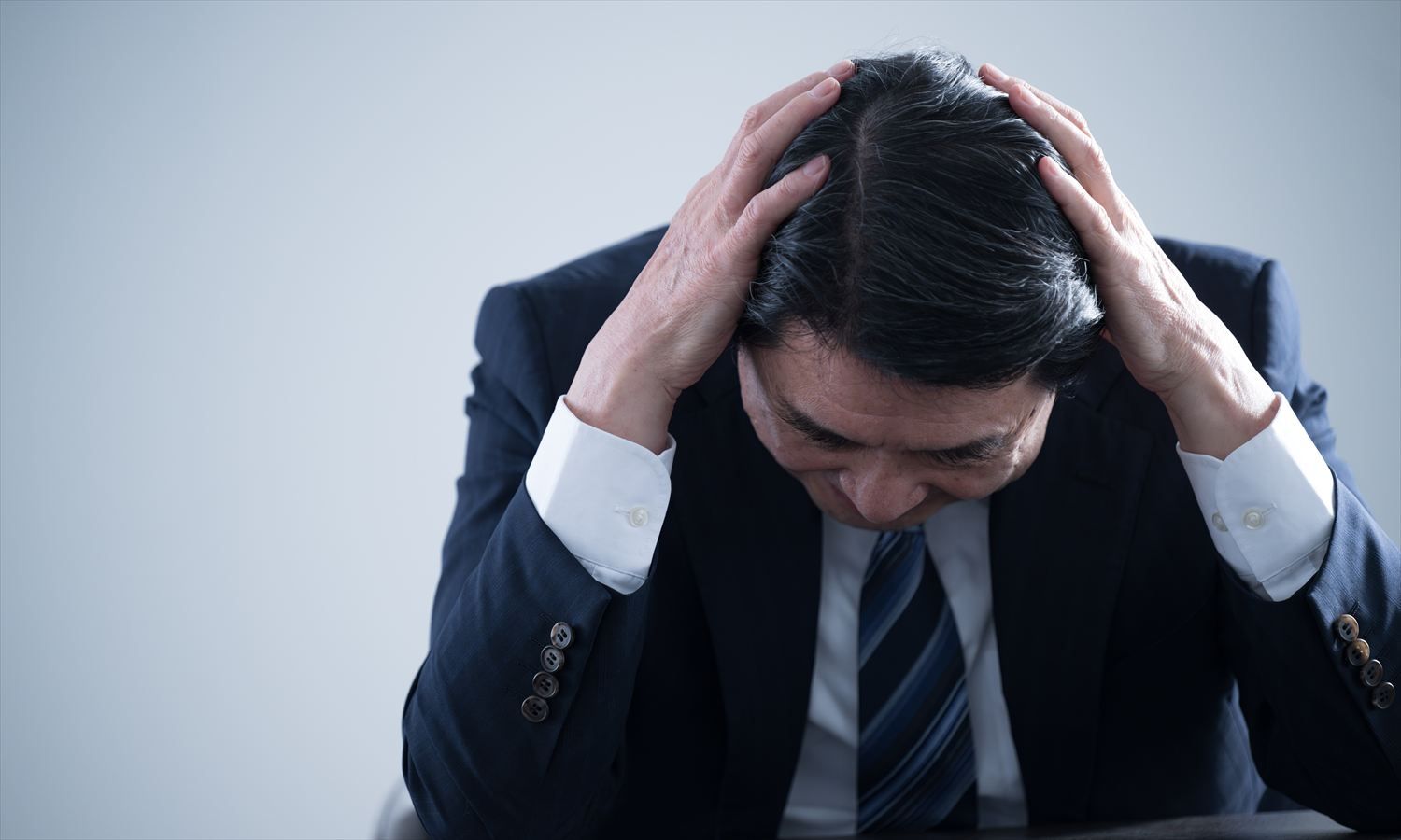 88％の管理職が「部下の育成」に悩んでいる現実。OJTの限界・デジタルスキル不足…管理職が直面する部下育成の現状と課題とは