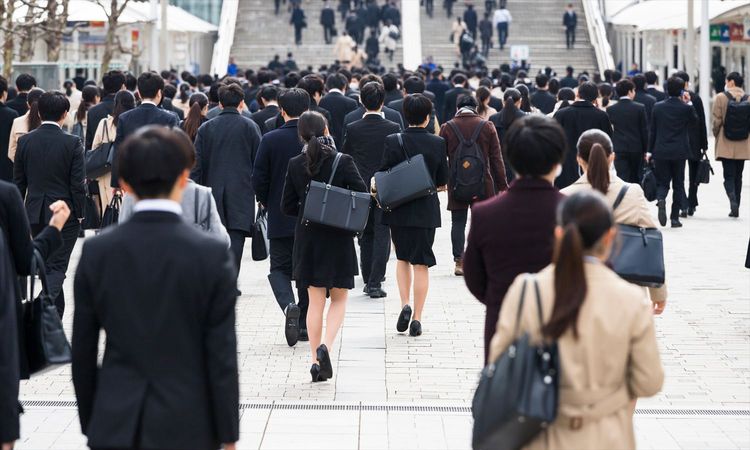 【26卒採用】内々定率81.4％、活動継続率は3割に。内々定「1社」で決める学生が急増、“意思決定”に変化か