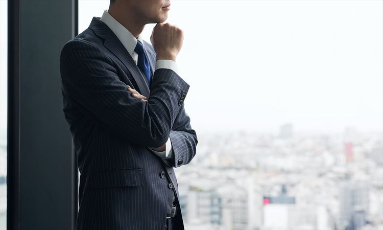【人事評価の納得感調査】中小正社員の4割超が人事評価に不満。納得感を左右するのは「金額」より“評価プロセス”か