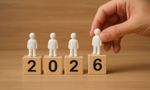 【人事トレンド調査2026】賃上げ73％、AI活用は4割。人事部の「人員・専門性不足」が課題に