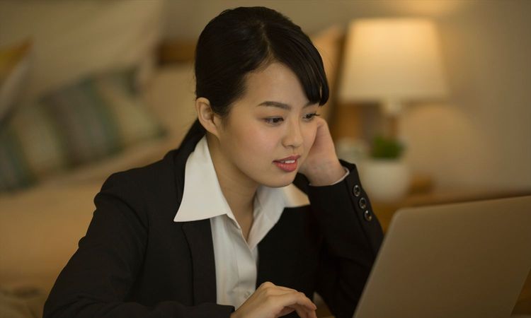 新卒採用サイト、学生は“見る”から“繰り返し確認”へ。75％以上が「複数回訪問」、「志望度に影響」は95％近くに