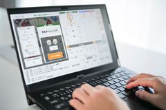 営業ゲームはボードゲームからオンライン版へと進化