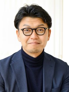 山田 諒