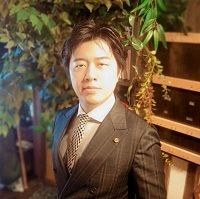 松井　勇策