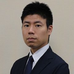 鶴山　浩人