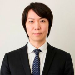 寺﨑 新一郎