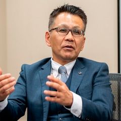 小村　直克