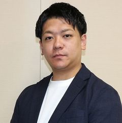 諏訪　稜介