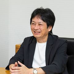 野崎　正人 氏