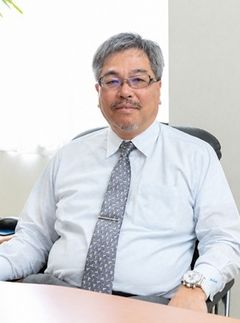 盛 牧生