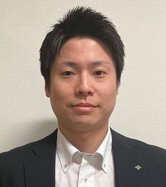 峯友  航