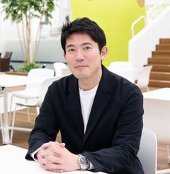 二階 晋平
