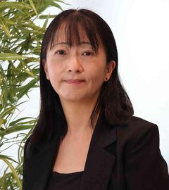 出射 詩予