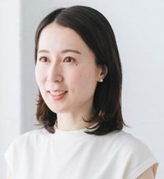 只石 有希子