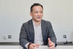 迫間　智彦
