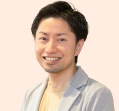 郡 紘弥