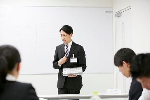 評価分析講師によるフィードバック