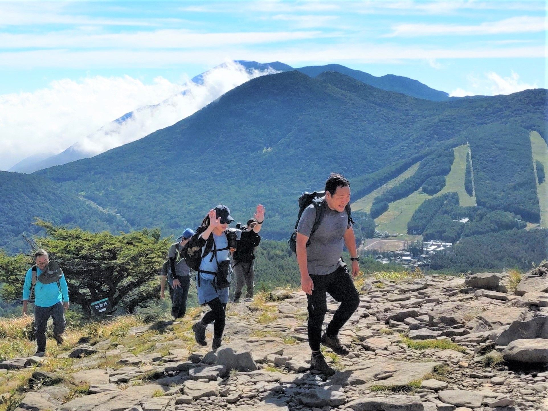 登山の未経験者も受講できる半日程度の「登山研修」