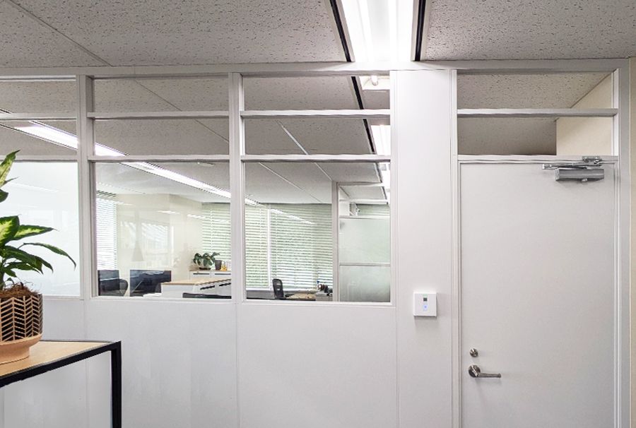 多重のセキュリティ環境を備えた専用ルーム