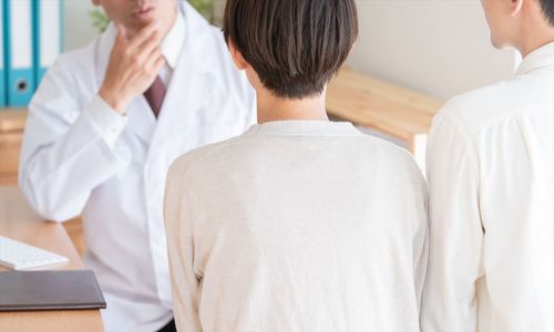 「不妊治療」と「仕事」の両立を推進するために、助成金など会社で活用できる厚生労働省の “3つの施策” を紹介