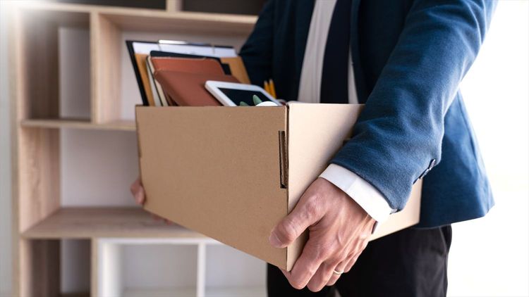 【退職時の実務:3】退職トラブル事例4選と“口コミ”が現社員や応募者に与える影響(全3回)