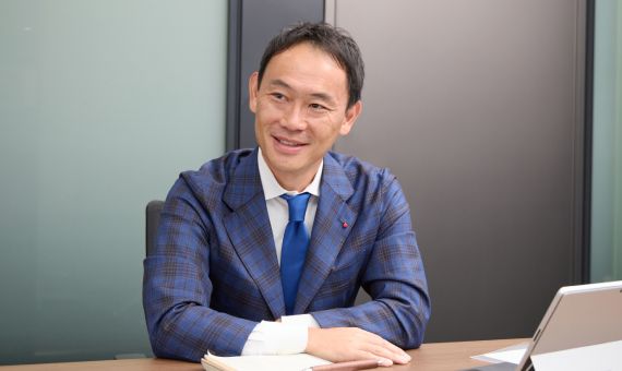 プラスアルファ・コンサルティング鈴村氏