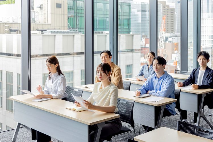 リスキリング・研修の風景