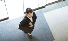 第183回 【27卒採用】3月時点で内定取得者の6割が就活を終了。学生が早期に内定承諾をする決め手は何か