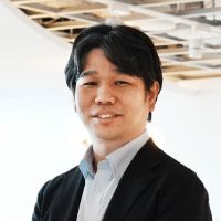 間々田 寛 氏