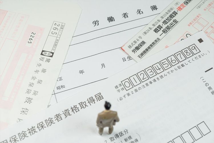 「副業・兼業を行う従業員」の社会保険上の取り扱いは？ 人事労務担当者が確認しておくべきポイントを解説